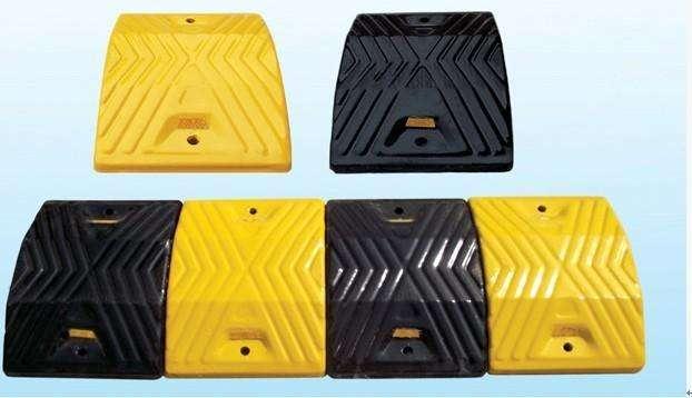 佛山厂家促销优质道路橡胶减速带，筑牢交通安全防线